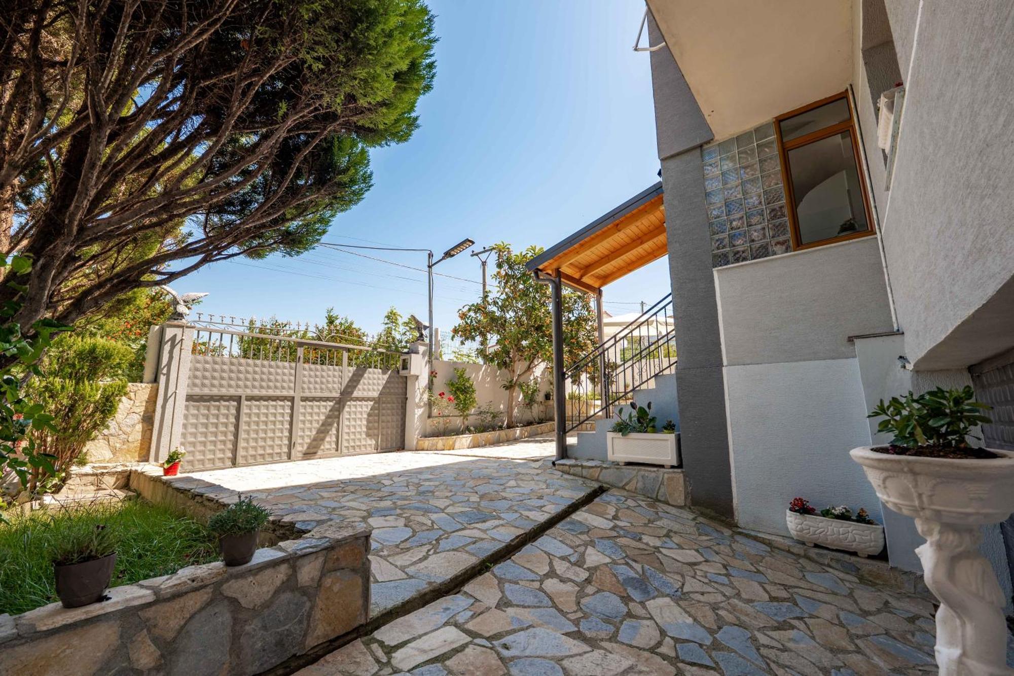 Kalpazo Kaja Vila Garden ゴーレム エクステリア 写真